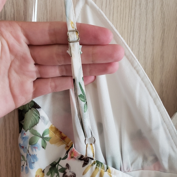 Floral Vici Dress - Picture 6 of 13